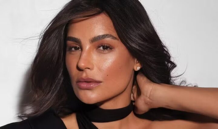 Cíntia Chagas diz que seria gay se fosse homem e aconselha seguidores: ‘Saia desse armário’