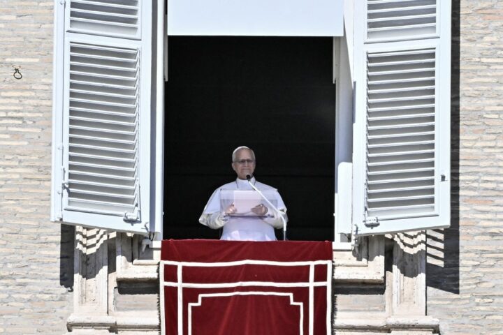 Papa Leão XIV é diagnosticado com câncer de pulmão, informa Vaticano