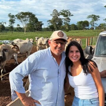 Ana Castela entra em trend e transforma mensagens do pai em música; ouça