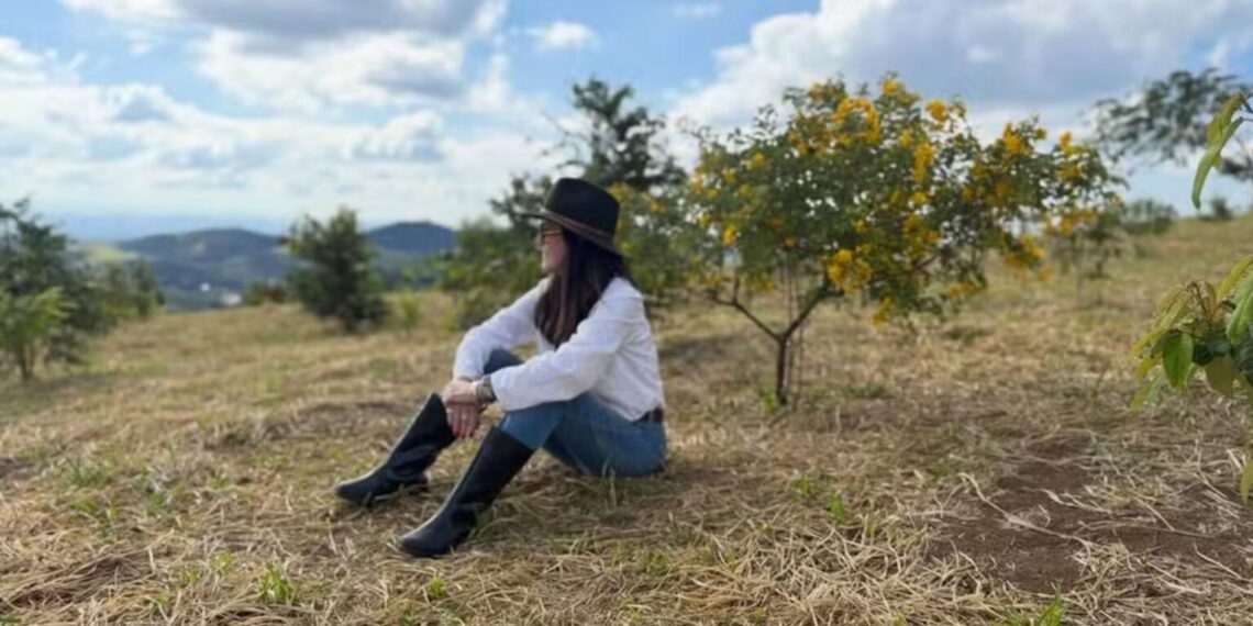 Apresentadora da Globo planta quase 2 mil árvores e transforma pasto em refúgio verde