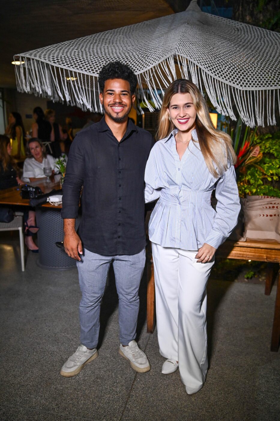 Jonas Gabriel e Fernanda Santana 