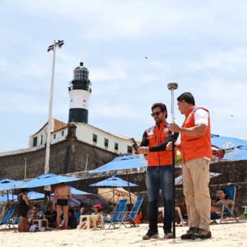 Prefeitura inicia monitoramento da erosão costeira em quatro praias da Barra