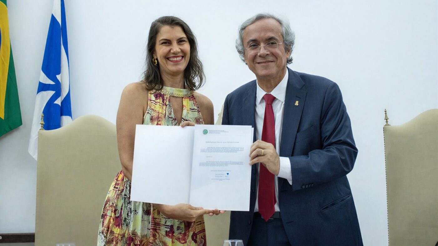Escola de Música da UFBA empossa nova diretora e vice-diretor para gestão 2026–2030