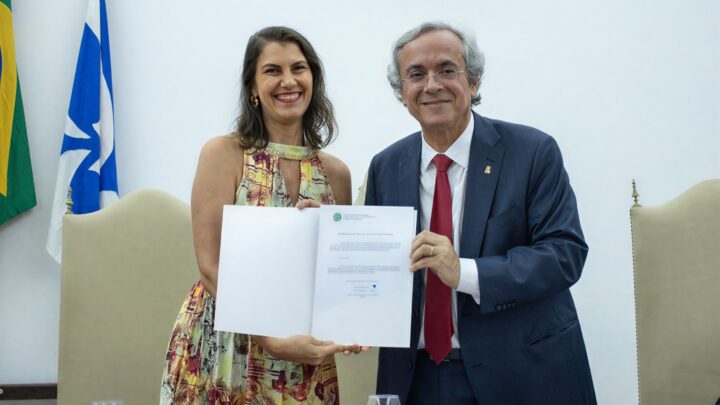 Escola de Música da UFBA empossa nova diretora e vice-diretor para gestão 2026–2030