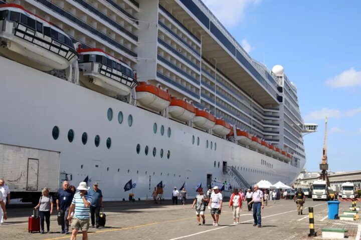 Temporada de cruzeiros começa nesta quarta na Bahia com previsão de 179 mil turistas