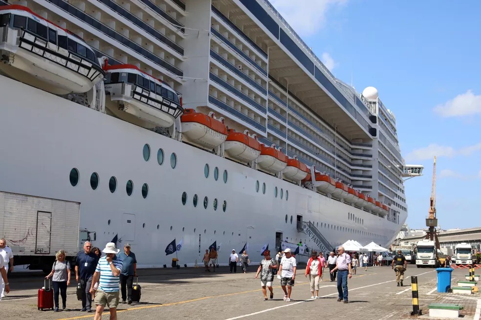 Temporada de cruzeiros começa nesta quarta na Bahia com previsão de 179 mil turistas