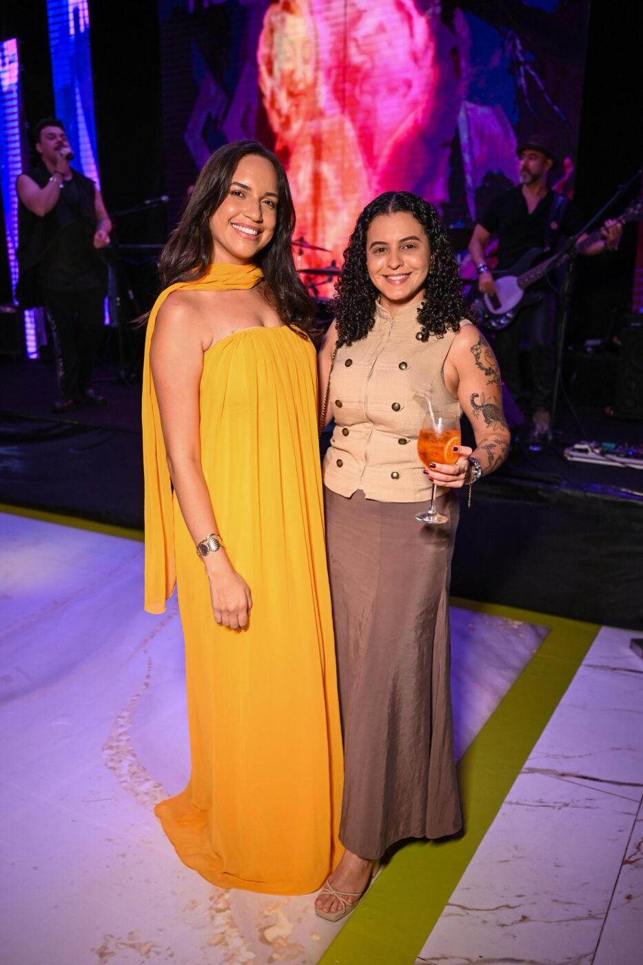 Vitória Santana e Helen Nascimento