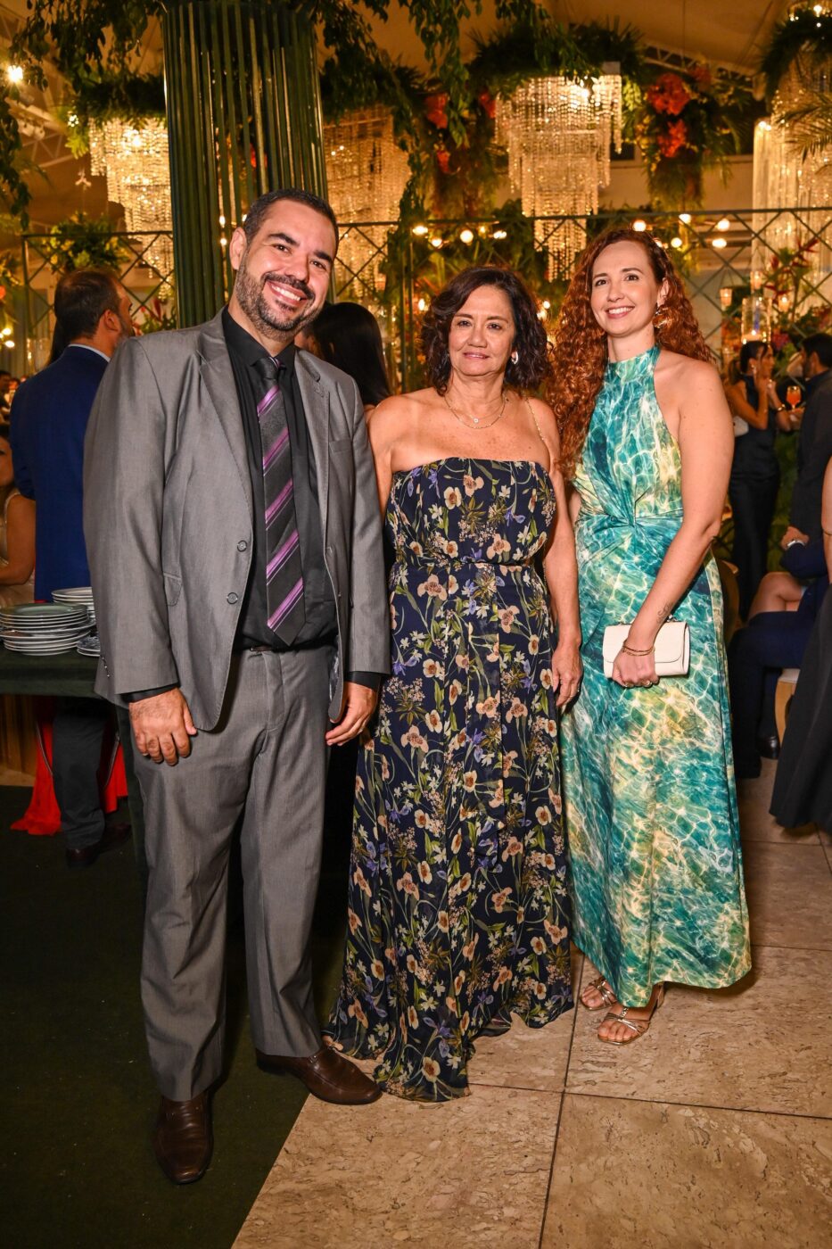 Fabrício Tourinho, Bárbara Sobral e Débora Nunes