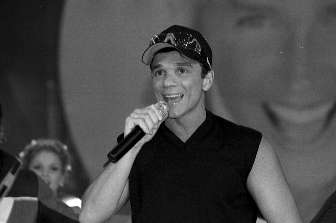 Morre Netinho: relembre 5 hits que marcaram a carreira do cantor