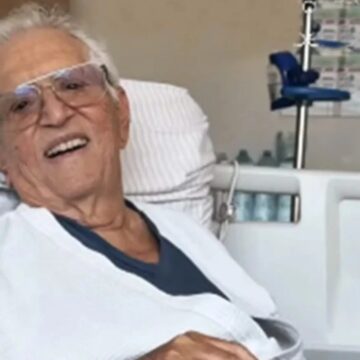 Esposa de Carlos Alberto de Nóbrega atualiza estado de saúde do apresentador
