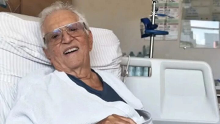 Esposa de Carlos Alberto de Nóbrega atualiza estado de saúde do apresentador