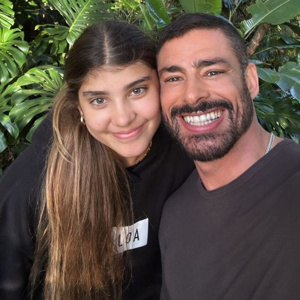 Cauã Reymond reflete sobre paternidade e amizade com a filha Sofia, de 14 anos: “Quebra de padrão”