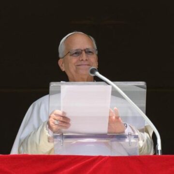 Papa Leão XIV retoma compromisso no Vaticano e agradece orações após cirurgia para tratar câncer de pulmão