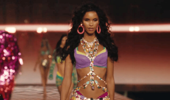 Baiana Daiane Sodré brilha no desfile da Victoria’s Secret pelo segundo ano consecutivo