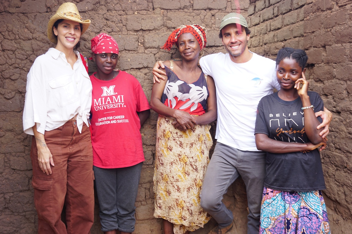 Daniel Cady faz trabalho voluntário na África e mostra realidade de campo de refugiados