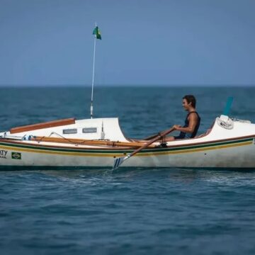 Filme de R$ 30 milhões sobre travessia de Amyr Klink da África à Bahia estreia nesta quinta (29)
