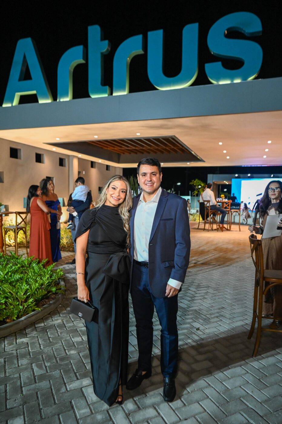 Larissa e Osvaldo Cerqueira