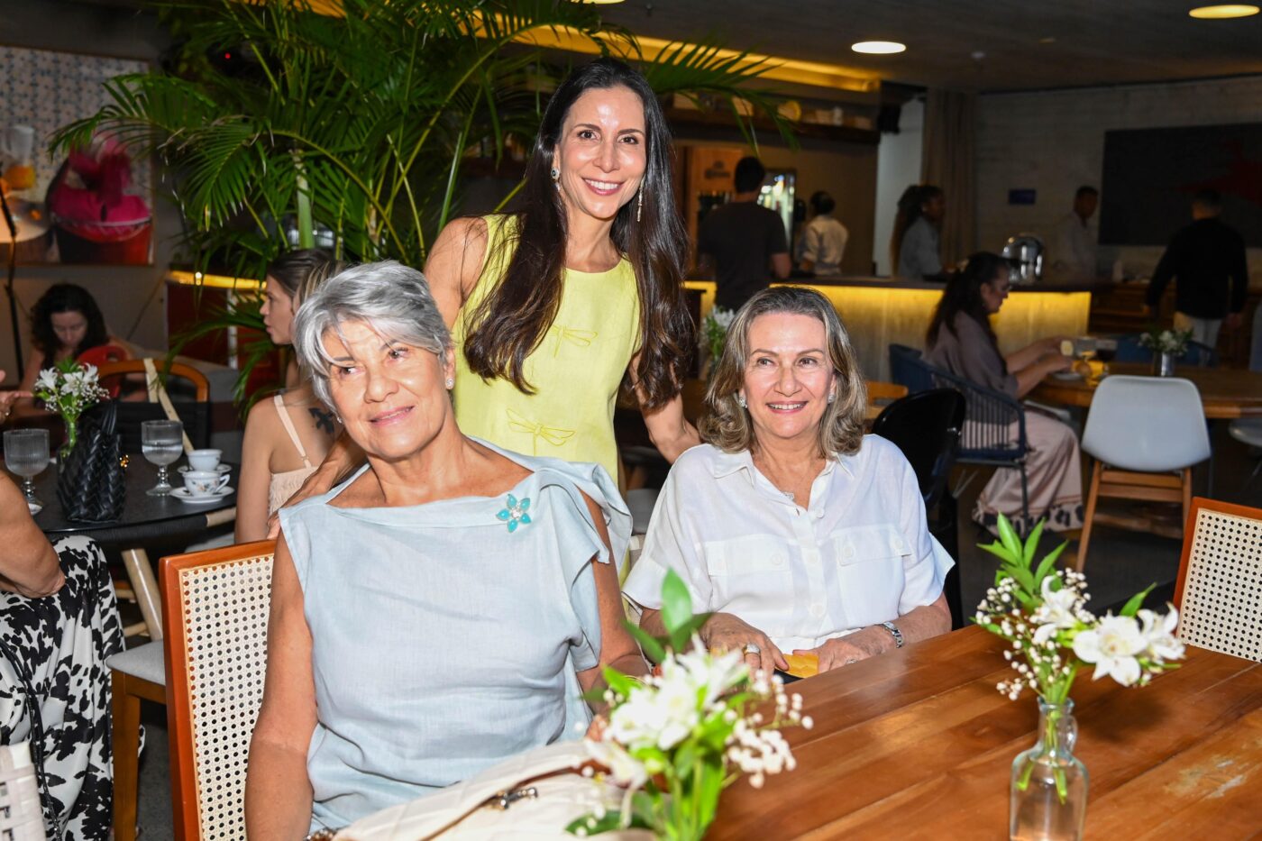 Larena Castro, Camila Meccia e Italva Castro