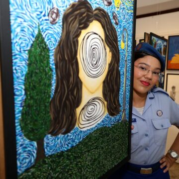Estudantes do Subúrbio de Salvador transformam sentimentos em arte em exposição no Pelourinho