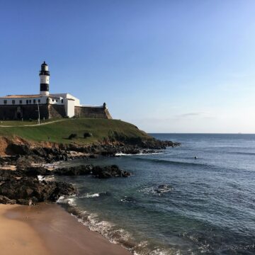 Salvador terá projeto para monitorar avanço do mar e erosão costeira
