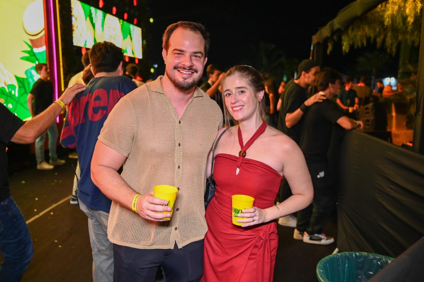 Felipe Peleteiro e Valéria Tolentino