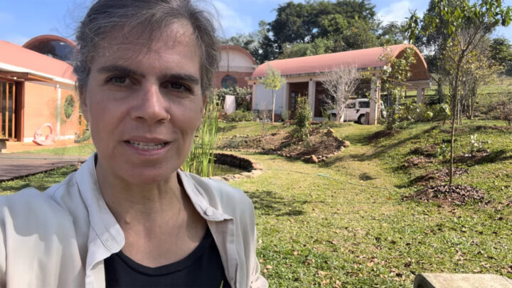 Aos 43 anos, filha de Ana Maria Braga vive em sítio ecológico sem TV após divórcio polêmico