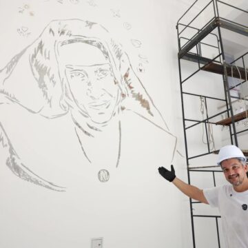 Antiga fábrica de refrigerantes em Salvador ganha mural de Santa Dulce e vai virar faculdade de medicina