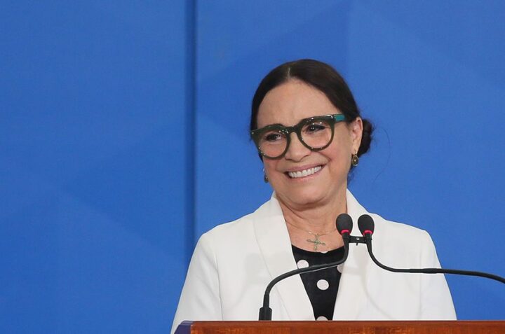 “Vai ficar por isso mesmo?”: Regina Duarte questiona resultado das eleições