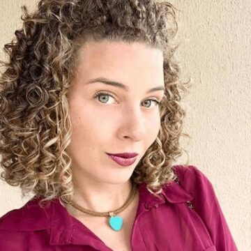 Debby Lagranha é picada por aranha e vai ao hospital a um mês do casamento: ‘Minha saga começou’