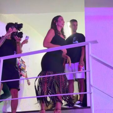 Ivete Sangalo participa da estreia de roda de samba de Compadre Washington no Pelourinho