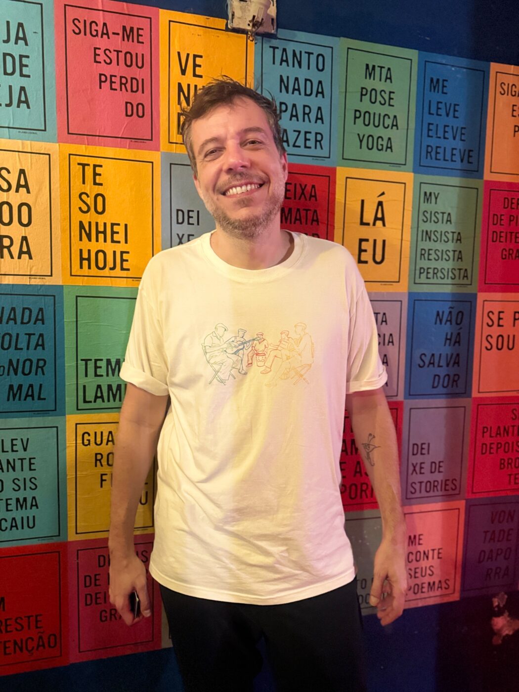 Filho de Lenine, João Cavalcanti participa de noite de música na Casa da Mãe