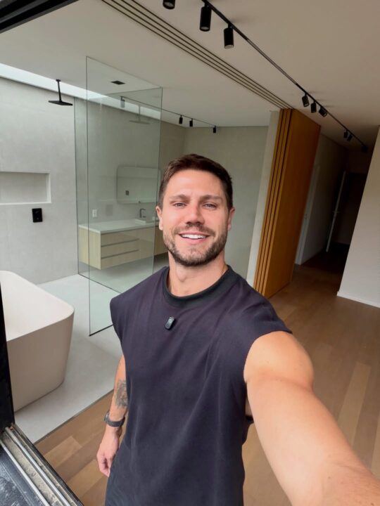 Jonas Sulzbach revela novos detalhes da mansão que construiu com Mari Gonzalez; veja fotos