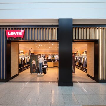 Levi’s amplia presença na Bahia com nova loja em shopping de Salvador