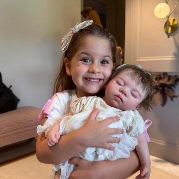 Aos 4 anos, Maria Flor ganha presente de aniversário avaliado em até R$ 12 mil
