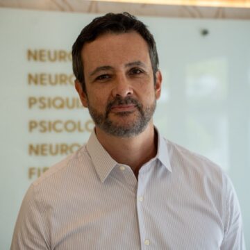 Neurocirurgião mineiro que atua há mais de 20 anos na Bahia receberá título de Cidadão Soteropolitano