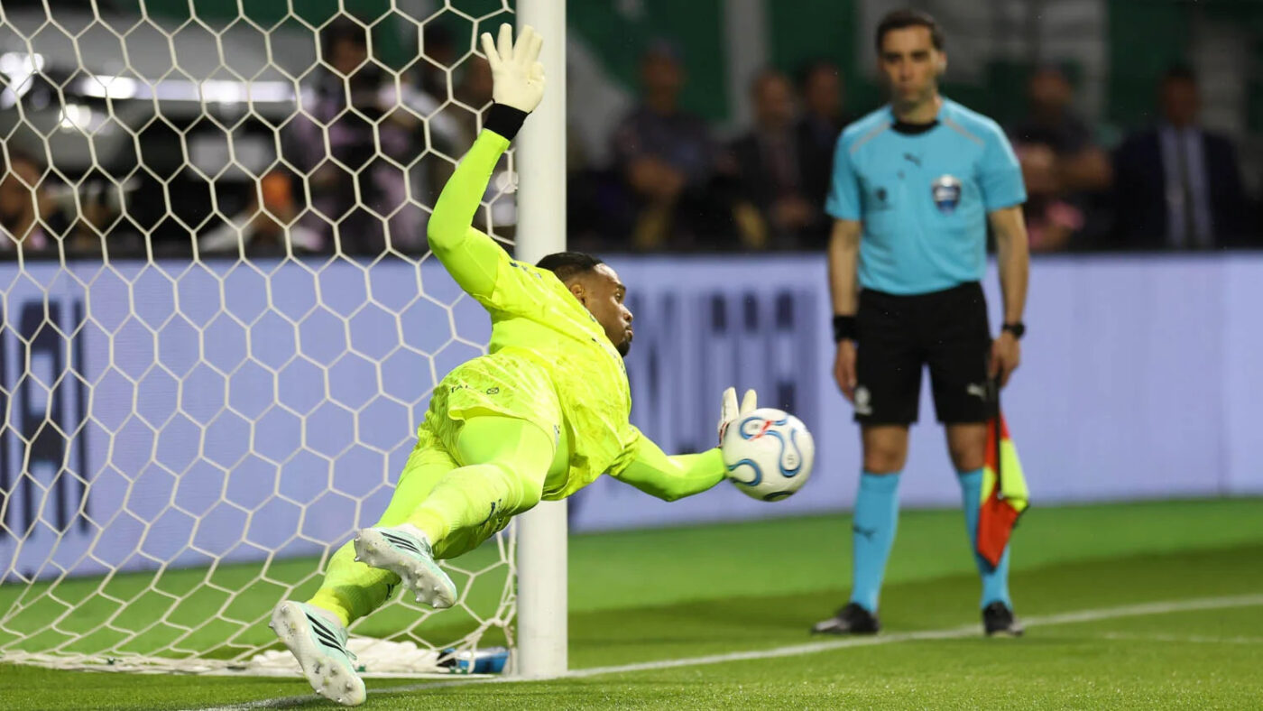 Palmeiras elimina Fluminense nos pênaltis e garante vaga na final da Libertadores; veja melhores momentos