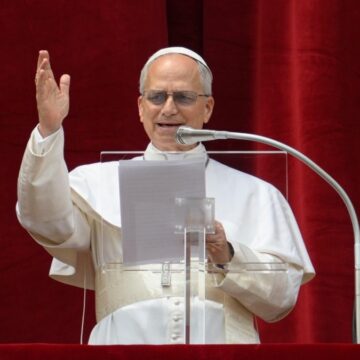 Papa Leão XIV apresenta boa recuperação após cirurgia no pulmão, diz Vaticano