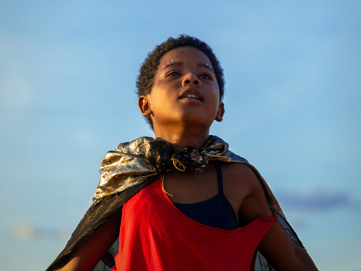Aposta do Brasil no Oscar, “Feito Pipa” transforma uma infância marcada pelo preconceito em cinema sensível