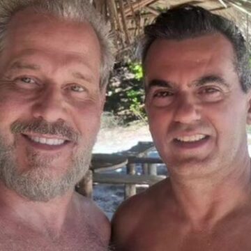 Aos 53 anos, ex-galã afastado da TV vive romance de três décadas com produror
