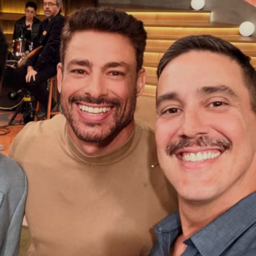 Cauã Reymond revela que foi trocado por André Marques por causa de namorada: ‘Tu me roubou’