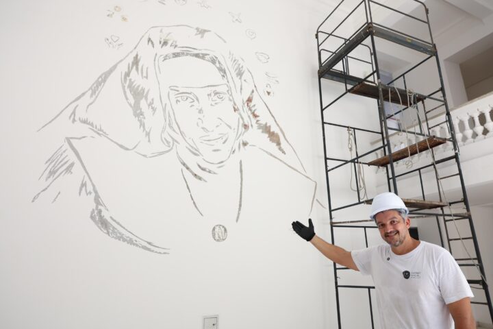 Santa Dulce ganha mural artístico em prédio histórico que receberá faculdade de Medicina em Salvador