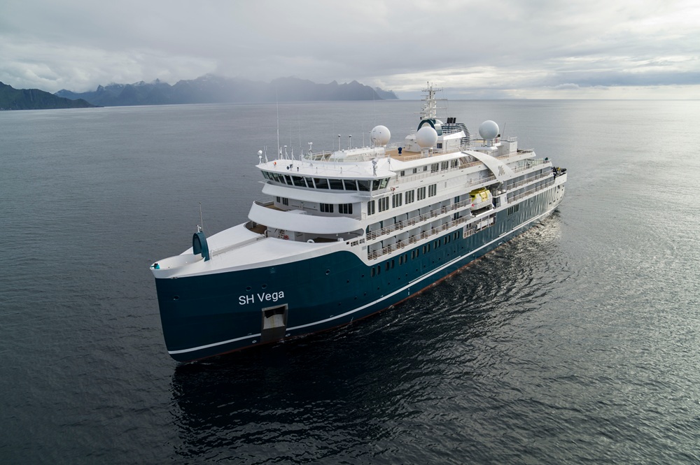 Navio SH Vega chega a Salvador para cruzeiro com escalas em Abrolhos e Trancoso