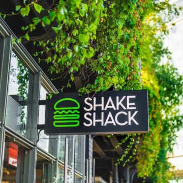 Shake Shack chega ao Brasil em 2027 e planeja abrir 40 lojas no país
