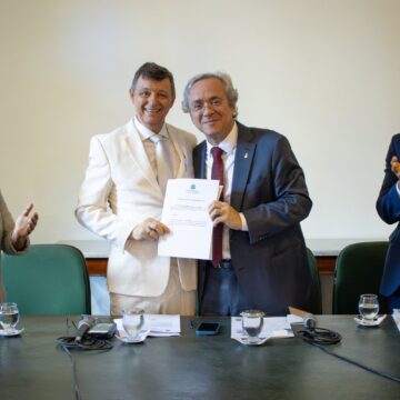 Escola de Teatro da UFBA tem nova diretoria para o quadriênio 2026-2030