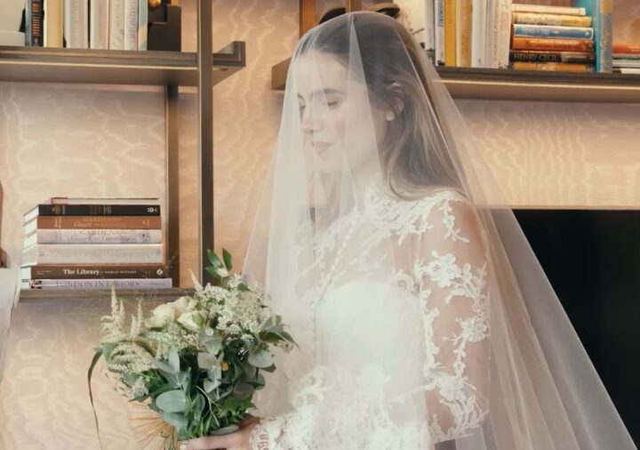Giulia Be e Conor Kennedy se casam no Rio; veja detalhes dos vestidos da cantora