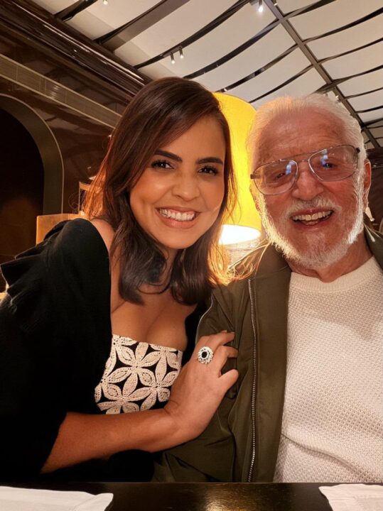 Aos 90 anos, Carlos Alberto de Nóbrega é internado e esposa faz alerta: “Não devemos banalizar os sintomas”